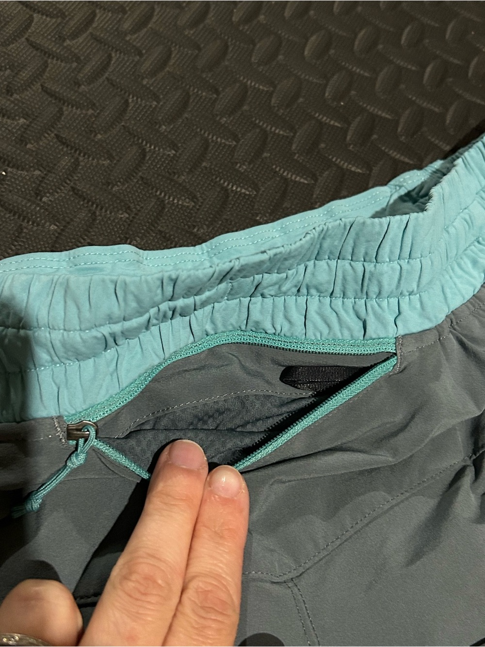 Patagonia Women’s 5” Lined Shorts - Picture 3 of 12